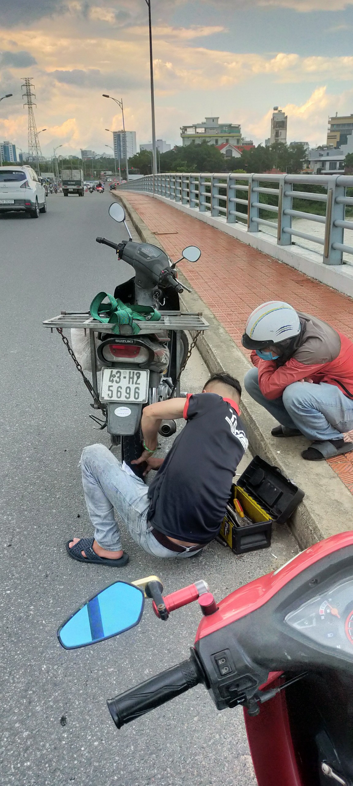 Cứu Hộ Xe Máy Tại Đà Nẵng